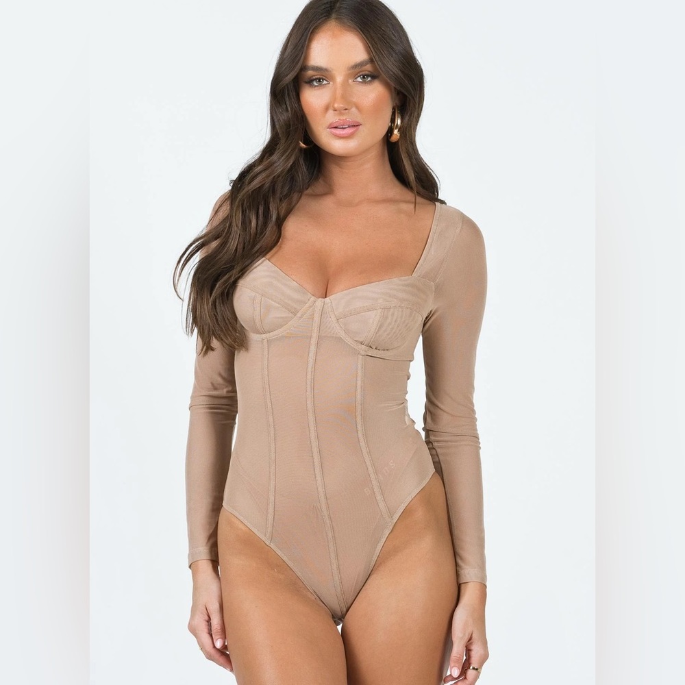 Princess Polly Leonie Bodysuit – Beige (Size 2, NWT)